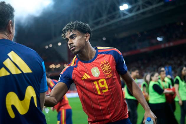 Spain - Czech Republic - UEFA Nations League 2026 27 OVIEDO, SPAIN - OCTOBER 3: Lamine Yamal of Spain looks on prior to the UEFA Nations League 2026 27 group phase match between Spain and Czech Republic at the Carlos Tartiere Stadium on October 3, 2026 in Oviedo, Spain. (Photo by Diego Simon Photo Players Images Magara Press) Oviedo Carlos Tartiere Espana Copyright: xDiegoxSimonx