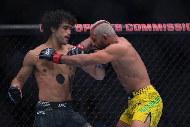 October 3, 2026, Salt Lake City, Utah, USA: PAYTON TALBOTT defeated DEIVESON FIGUEIREDO by TKO (strikes) at 2:09 of Round 1 during UFC 332 at the Delta Arena in Salt Lake City. UFC 332: Payton Talbott Defeated Deiveson Figueiredo By TKO.  - ZUMAo117 20261003_zsp_o117_147 Copyright: xMikaelxOnax