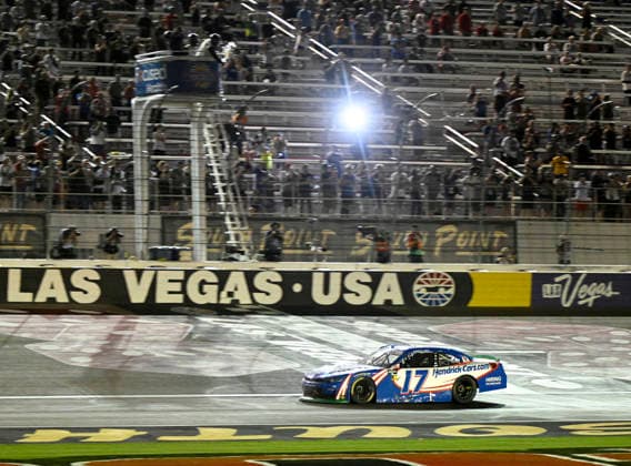 LAS VEGAS, NV - OCTOBER 03: Corey Day ( 17 Hendrick Motorsports HendrickCars.com Chevrolet) takes the checkered flag to win the NASCAR, Motorsport, USA O™Reilly Auto Parts Series Focused Health 302 playoff race at Las Vegas Motor Speedway Saturday Oct. 3, 2026 in Las Vegas, Nevada. (Photo by Will Lester Icon Sportswire) AUTO: OCT 03 NASCAR O™Reilly Auto Parts Series Focused Health 302 EDITORIAL USE ONLY Icon26100353452