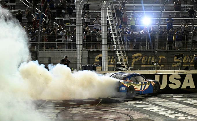 LAS VEGAS, NV - OCTOBER 03: Corey Day ( 17 Hendrick Motorsports HendrickCars.com Chevrolet) celebrates with a burnout after winning the NASCAR, Motorsport, USA O™Reilly Auto Parts Series Focused Health 302 playoff race at Las Vegas Motor Speedway Saturday Oct. 3, 2026 in Las Vegas, Nevada. (Photo by Will Lester Icon Sportswire) AUTO: OCT 03 NASCAR O™Reilly Auto Parts Series Focused Health 302 EDITORIAL USE ONLY Icon26100354232