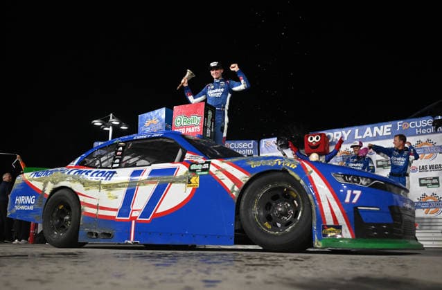 LAS VEGAS, NV - OCTOBER 03: Corey Day ( 17 Hendrick Motorsports HendrickCars.com Chevrolet) celebrates in victory lane after winning the NASCAR, Motorsport, USA O™Reilly Auto Parts Series Focused Health 302 playoff race at Las Vegas Motor Speedway Saturday Oct. 3, 2026 in Las Vegas, Nevada. (Photo by Will Lester Icon Sportswire) AUTO: OCT 03 NASCAR O™Reilly Auto Parts Series Focused Health 302 EDITORIAL USE ONLY Icon26100355902