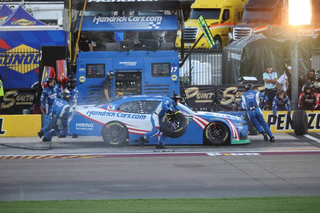LAS VEGAS, NV - OCTOBER 03: Corey Day ( 17 Hendrick Motorsports HendrickCars.com Chevrolet) makes a pit stop during the NASCAR, Motorsport, USA O™Reilly Auto Parts Series Focused Health 302 race on Saturday, Oct. 3, 2026, at the Las Vegas Motor Speedway in Las Vegas, NV. (Photo by Marc Sanchez Icon Sportswire) AUTO: OCT 03 NASCAR O™Reilly Auto Parts Series Focused Health 302 EDITORIAL USE ONLY Icon1442610033259