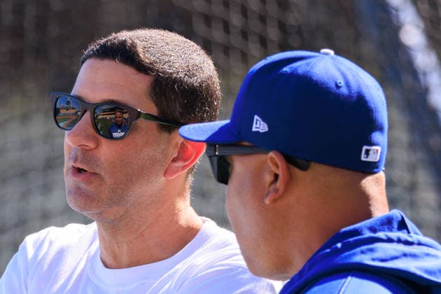 October 3, 2026, Los Angeles, California, USA: Dodgers co-owner Alan Smolinisky chats with manager, Dave Roberts before NLDS Game 1 between the Los Angeles Dodgers and the Atlanta Braves on Saturday October 3, 2026 at Dodger Stadium in Los Angeles, California. JAVIER ROJAS PI Los Angeles USA - ZUMAp124 20261003_zaa_p124_050 Copyright: xJavierxRojasx
