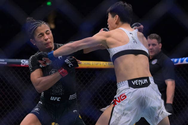 October 3, 2026, Salt Lake City, Utah, USA: NATALIA SILVA defeated WANG CONG by unanimous decision (48-47, 48-47, 49-46) during UFC 332 at the Delta Arena in Salt Lake City. Salt Lake City USA - ZUMAo117 20261003_zsp_o117_189 Copyright: xMikaelxOnax