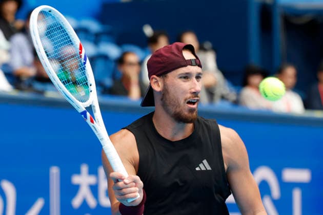 October 4, 2026, Tokyo, Japan: Kyrian Jacquet (France) returns a shot against Jaume Munar (Spain) during their Quarter-final match at the Kinoshita Group Japan Open Tennis Championships at Ariake Colosseum in Tokyo. The tournament runs from September 29 to October 6. Munar won 6-4, 6-2. Tokyo Japan - ZUMAm191 20261004_aap_m191_035 Copyright: xRodrigoxReyesxMarinx