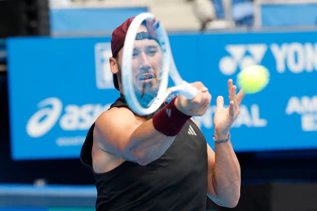 October 4, 2026, Tokyo, Japan: Kyrian Jacquet (France) returns a shot against Jaume Munar (Spain) during their Quarter-final match at the Kinoshita Group Japan Open Tennis Championships at Ariake Colosseum in Tokyo. The tournament runs from September 29 to October 6. Munar won 6-4, 6-2. Tokyo Japan - ZUMAm191 20261004_aap_m191_014 Copyright: xRodrigoxReyesxMarinx