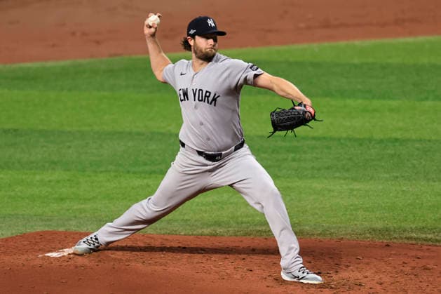 October 3, 2026, St. Petersburg, Florida, USA: New York Yankees starting pitcher Gerrit Cole (45) delivers a pitch during the second inning of game one of the ALDS for the 2026 MLB, Baseball Herren, USA Playoffs against the Tampa Bay Rays on October 3, 2026 at Tropicana Field. The Rays beat the Yankees 1-0. St. Petersburg USA - ZUMAh180 20261003_zsp_h180_049 Copyright: xKimxHukarix