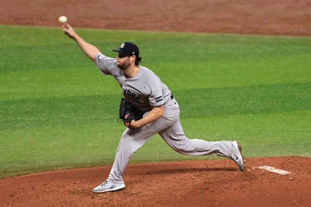October 3, 2026, St. Petersburg, Florida, USA: New York Yankees starting pitcher Gerrit Cole (45) delivers a pitch in the third inning of game one of the ALDS for the 2026 MLB, Baseball Herren, USA Playoffs against the Tampa Bay Rays on October 3, 2026 at Tropicana Field. The Rays beat the Yankees 1-0. St. Petersburg USA - ZUMAh180 20261003_zsp_h180_045 Copyright: xKimxHukarix