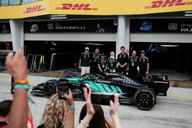 F1 - BAHRAIN GRAND PRIX IN MALAYSIA 2026 WOLFF Toto (aut), Team Principal & CEO of Mercedes AMG F1 Team, portrait, RUSSELL George (gbr), Mercedes AMG F1 Team W17, portrait and KIMI ANTONELLI Andrea (ita), Mercedes AMG F1 Team W17, portrait during the 2026 Formula 1 Bahrain Grand Prix in Malaysia, 16th round of the 2026 Formula One World Championship, WM, Weltmeisterschaft from October 2 to 4, 2026 on the Sepang International Circuit, in Sepang, Malaysia - SepangMalaysia  Copyright: xEricxAlonsox
