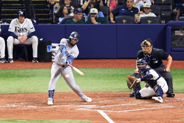 October 3, 2026, St. Petersburg, Florida, USA: New York Yankees first baseman Luis GarcoÂ­a Jr. (26) grounds out to Tampa Bay Rays second baseman Richie Palacios (1) in the seventh inning of game one of the ALDS for the 2026 MLB, Baseball Herren, USA Playoffs on October 3, 2026 at Tropicana Field. The Rays beat the Yankees 1-0. St. Petersburg USA - ZUMAh180 20261003_zsp_h180_043 Copyright: xKimxHukarix