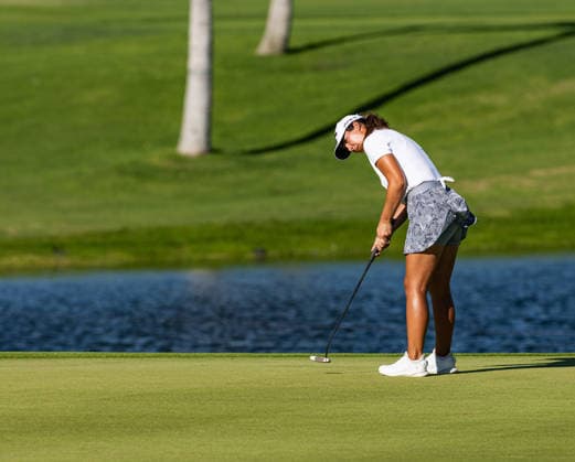 October 3, 2026, Honolulu, Hawaii, USA: SOPHIA SCHUBEN watches her putt on the 18th green during Round 3 of the 2026 Lotte Championship at Hoakalei Country Club, Ewa Beach, Hawaii, USA. Honolulu USA - ZUMAm310 20261003_zsp_m310_053 Copyright: xElliotxMilesx