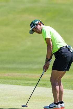 October 3, 2026, Honolulu, Hawaii, USA: AKI IWAI putts on the 4th green during Round 3 ofthe 2026 Lotte Championship at Hoakalei Country Club, Ewa Beach, Hawaii, USA. 2026 Lotte Championship Presented By Hoakalei - ZUMAm310 20261003_zsp_m310_011 Copyright: xElliotxMilesx