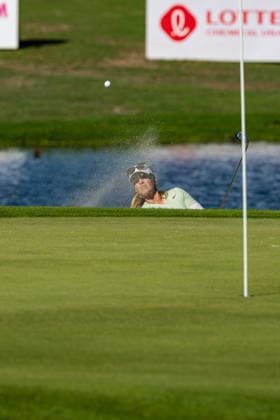 October 3, 2026, Honolulu, Hawaii, USA: MAJA STARK makes a chip shot from the bunker at the 18th green during Round 3 of the 2026 Lotte Championship at Hoakalei Country Club, Ewa Beach, Hawaii, USA. Honolulu USA - ZUMAm310 20261003_zsp_m310_050 Copyright: xElliotxMilesx