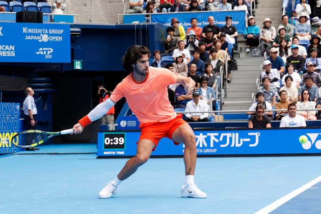 October 4, 2026, Tokyo, Japan: Carlos Alcaraz (Spain) returns a shot against Denis Shapovalov (Canada) during their quarterfinal match at the Kinoshita Group Japan Open Tennis Championships at Ariake Colosseum in Tokyo. Shapovalov suffered an injury, forcing him to retire early in the second set. The tournament runs from September 29 to October 6. Alcaraz won 7-6(3), 2-1 Tokyo Japan - ZUMAm191 20261004_aap_m191_050 Copyright: xRodrigoxReyesxMarinx