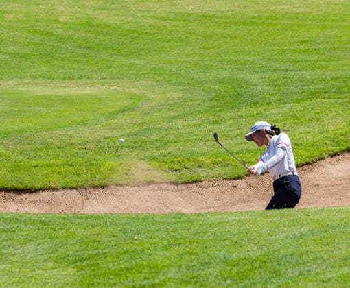 October 3, 2026, Honolulu, Hawaii, USA: YAHUI ZHANG makes a chip shot from the bunker at the 7th green during Round 3 of the 2026 Lotte Championship at Hoakalei Country Club, Ewa Beach, Hawaii, USA. Honolulu USA - ZUMAm310 20261003_zsp_m310_025 Copyright: xElliotxMilesx