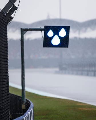 F1 - BAHRAIN GRAND PRIX IN MALAYSIA 2026 Illustration, rain, LED Screen during the 2026 Formula 1 Bahrain Grand Prix in Malaysia, 16th round of the 2026 Formula One World Championship, WM, Weltmeisterschaft from October 2 to 4, 2026 on the Sepang International Circuit, in Sepang, Malaysia - SepangMalaysia  Copyright: xANTONINxVINCENTx