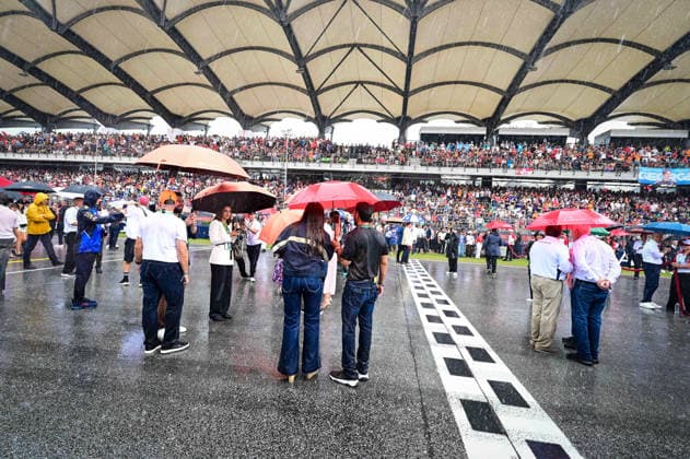 Grid during Raceday of Saturday of Formula 1 Gulf Air Bahrain Grand Prix in Malaysia 2026 at Sepang International Circuit in Sepang, Malaysia. Round 16 of 23 of the 2026 FIA Formula One World Championship, WM, Weltmeisterschaft held October 2-4, 2026. The race was relocated from Bahrain to Malaysia and held at Sepang International Circuit. Formula 1 Gulf Air Bahrain Grand Prix in Malaysia 2026 - Round 16 of 23 - Sepang International Circuit, Sepang, Malaysia F1-2026-R04-BHR