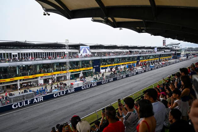 F1 - BAHRAIN GRAND PRIX IN MALAYSIA 2026 Illustration, race suspended, car in the pit lane during the 2026 Formula 1 Bahrain Grand Prix in Malaysia, 16th round of the 2026 Formula One World Championship, WM, Weltmeisterschaft from October 2 to 4, 2026 on the Sepang International Circuit, in Sepang, Malaysia - SepangMalaysia  Copyright: xALBERTOxVIMERCATIx