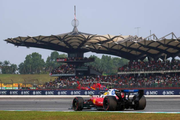 F1 - BAHRAIN GRAND PRIX IN MALAYSIA 2026 44 HAMILTON Lewis (gbr), Scuderia Ferrari SF-26, action during the 2026 Formula 1 Bahrain Grand Prix in Malaysia, 16th round of the 2026 Formula One World Championship, WM, Weltmeisterschaft from October 2 to 4, 2026 on the Sepang International Circuit, in Sepang, Malaysia - SepangMalaysia  Copyright: xANTONINxVINCENTx