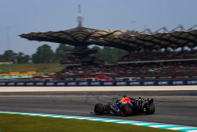 F1 - BAHRAIN GRAND PRIX IN MALAYSIA 2026 03 VERSTAPPEN Max (nld), Red Bull Racing Ford RB22, action during the 2026 Formula 1 Bahrain Grand Prix in Malaysia, 16th round of the 2026 Formula One World Championship, WM, Weltmeisterschaft from October 2 to 4, 2026 on the Sepang International Circuit, in Sepang, Malaysia - SepangMalaysia  Copyright: xANTONINxVINCENTx