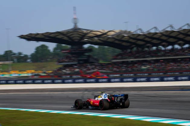 F1 - BAHRAIN GRAND PRIX IN MALAYSIA 2026 44 HAMILTON Lewis (gbr), Scuderia Ferrari SF-26, action during the 2026 Formula 1 Bahrain Grand Prix in Malaysia, 16th round of the 2026 Formula One World Championship, WM, Weltmeisterschaft from October 2 to 4, 2026 on the Sepang International Circuit, in Sepang, Malaysia - SepangMalaysia  Copyright: xANTONINxVINCENTx
