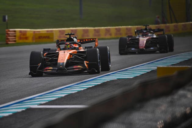 F1 - BAHRAIN GRAND PRIX IN MALAYSIA 2026 81 PIASTRI Oscar (aus), McLaren F1 Team MCL40, action during the 2026 Formula 1 Bahrain Grand Prix in Malaysia, 16th round of the 2026 Formula One World Championship, WM, Weltmeisterschaft from October 2 to 4, 2026 on the Sepang International Circuit, in Sepang, Malaysia - SepangMalaysia  Copyright: xALBERTOxVIMERCATIx