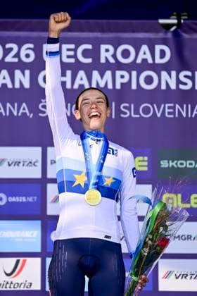 UEC 2026 Road European Championships Ljubljana 04 10 2026 LJUBLJANA, SLOVENIA - OCTOBER 04 : Ballan Azzurra (ITA) pictured during the podium ceremony after the Women Junior cycling road race at the 2026 UEC Road European Championships, an UCI Continental Championships cycling race of 66,3 km with start and finish in Sencur on October 4, 2026 in Ljubljana, Slovenia, 04 10 2026 Ljubljana Slovenia  Copyright: xJanxDexMeuleneirx