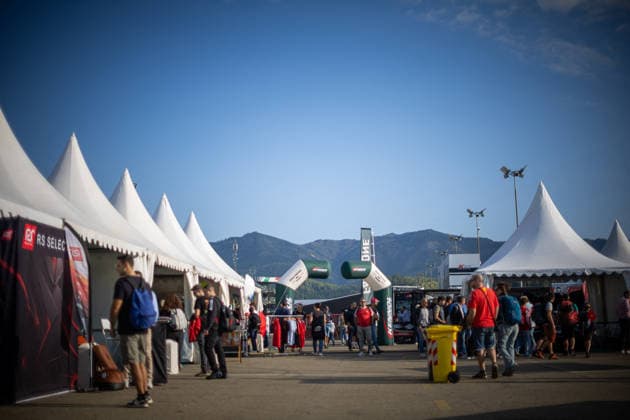 MOTORSPORTS - Classic Cars - ITALIAN HISTORIC GRAND PRIX Photo by IPA ABACAPRESS.COM89290059 - Paddock view during the Historic Italian Grand Prix, Mugello (FI), October 2–4, 2026. Barberino del Mugello Italy  Copyright: xIPAxSport ABACAx