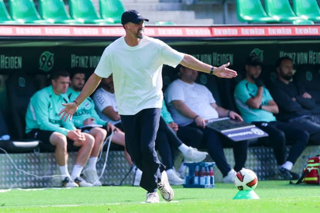 Hannover 96 coach Sandro Wagner gestures during the friendly match between Hannover 96 and SC Verl, Heinz von Heiden Arena on October 3, 2026, in Hannover, Germany. Photo by Marco Steinbrenner, DeFodi Images. Coach Sandro Wagner of Hannover 96 gestures during the friendly match between Hannover 96 and SC Verl at Heinz von Heiden Arena on October 3, 2026 in Hannover, Germany. Photo by Marco Steinbrenner, DeFodi Images. Photo by Marco Steinbrenner, DeFodi Images.