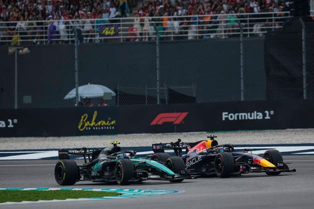 F1 - BAHRAIN GRAND PRIX IN MALAYSIA 2026 12 KIMI ANTONELLI Andrea (ita), Mercedes AMG F1 Team W17, 03 VERSTAPPEN Max (nld), Red Bull Racing Ford RB22, action during the 2026 Formula 1 Bahrain Grand Prix in Malaysia, 16th round of the 2026 Formula One World Championship, WM, Weltmeisterschaft from October 2 to 4, 2026 on the Sepang International Circuit, in Sepang, Malaysia - SepangMalaysia  Copyright: xEricxAlonsox