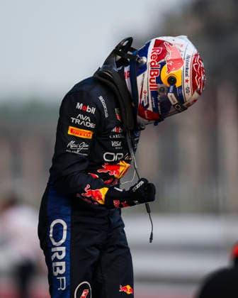 F1 - BAHRAIN GRAND PRIX IN MALAYSIA 2026 VERSTAPPEN Max (nld), Red Bull Racing Ford RB22, portrait celebrating his win during the 2026 Formula 1 Bahrain Grand Prix in Malaysia, 16th round of the 2026 Formula One World Championship, WM, Weltmeisterschaft from October 2 to 4, 2026 on the Sepang International Circuit, in Sepang, Malaysia - SepangMalaysia  Copyright: xXavixBonillax