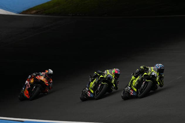 MOTO - MOTO GP - GRAND PRIX OF JAPAN 2026 25 FERNANDEZ Raul (spa), Trackhouse MotoGP Team, Aprilia RS-GP26, action with 79 OGURA Ai (jpn), Trackhouse MotoGP Team, Aprilia RS-GP26 and 37 ACOSTA Pedro (spa), Red Bull KTM Factory Racing, KTM RC16 during the 2026 MotoGP Motul Grand Prix of Japan on the Twin Ring Motegi Circuit from October 2 to 4th, At Motegi, Japan - MotegiJapan Copyright: xGIGIxSOLDANOx