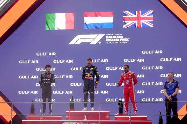 2026 Formula 1 Gulf Air Bahrain Grand Prix, October 4, 2026, Sepang International Circuit, Kuala Lumpur, 2026 Formula 1 Gulf Air Bahrain Grand Prix, Podium, Winner: Max Verstappen (NLD), Oracle Red Bull Racing, 2nd place: Andrea Kimi Antonelli (ITA), Mercedes AMG Petronas Formula One Team; 3rd place: Lewis Hamilton (GBR), Scuderia Ferrari HP; Kuala Lumpur, Sepang International Circuit, Malaysia Copyright: xNordphotox xBraticx