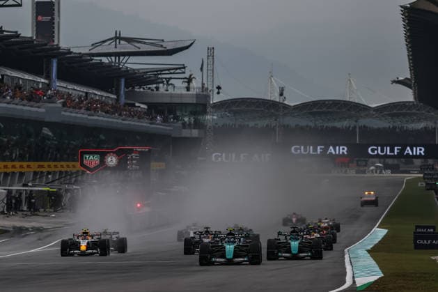 SEPANG, SGR - OCTOBER 04: General view of the start of the Formula 1 Gulf Air Bahrain Grand Prix on October 04, 2026 held at Sepang International Circuit in Sepang, Malaysia. (Photo by Hazrin Yeob Men Shah Icon Sportswire) AUTO: OCT 04 F1 Bahrain Grand Prix in Malaysia EDITORIAL USE ONLY Icon3782610045124