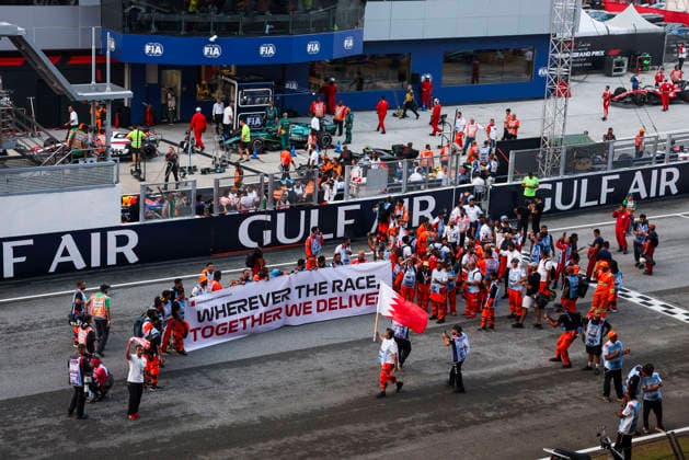 F1 - BAHRAIN GRAND PRIX IN MALAYSIA 2026 Marshall on track during the 2026 Formula 1 Bahrain Grand Prix in Malaysia, 16th round of the 2026 Formula One World Championship, WM, Weltmeisterschaft from October 2 to 4, 2026 on the Sepang International Circuit, in Sepang, Malaysia - SepangMalaysia  Copyright: xDPPIx