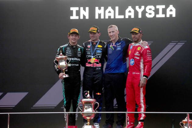 2026 Formula 1 Gulf Air Bahrain Grand Prix, October 4, 2026, Sepang International Circuit, Kuala Lumpur, 2026 Formula 1 Gulf Air Bahrain Grand Prix, Podium, Winner: Max Verstappen (NLD), Oracle Red Bull Racing, 2nd place: Andrea Kimi Antonelli (ITA), Mercedes AMG Petronas Formula One Team; 3rd place: Lewis Hamilton (GBR), Scuderia Ferrari HP; Kuala Lumpur, Sepang International Circuit, Malaysia Copyright: xNordphotox xBraticx