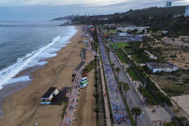 Vina del Mar, 4 de octubre 2026 Miles de corredores participan de los recorridos por el borde costero de la ciudad en las distancias 10k, 21k y 42k en la Maraton de Vina del Mar Sebastian Cisternas Photosport Maraton de Vina del Mar 2026