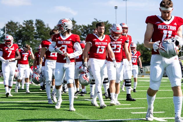 AMERICAN FOOTBALL - IFAF EC, AUT vs BEL SALZBURG,AUSTRIA,04.OCT.26 - AMERICAN FOOTBALL - IFAF European Championship, EM, Europameisterschaft Austria vs Belgium. Image shows the team of AUT. GEPAxpictures xJulioxArellano