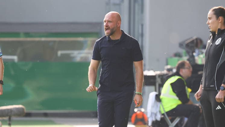 VfL vs. HSV, Women s Bundesliga, Wolfsburg, October 4, 2026, Soccer, Women, Google Pixel Bundesliga, 2026–2027 Season, VfL Wolfsburg vs. Hamburger SV, Head Coach Stephan Lerch, VfL Wolfsburg, AOK Stadium, Lower Saxony, Germany