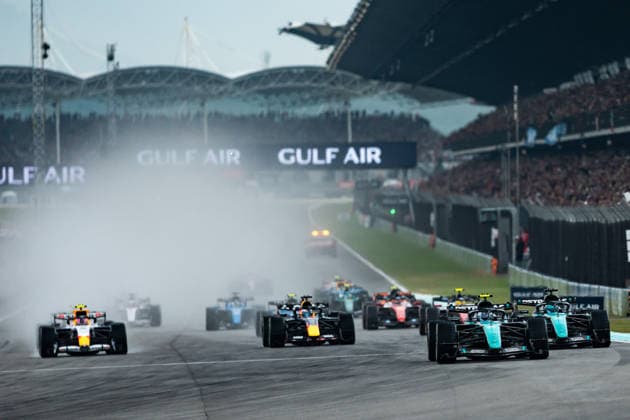 Formula 1 Gulf Air Bahrain Grand Prix in Malaysia 2026 Levi Erb OVERTAKE MAXPPP - Sepang 04 10 2026 Race start at the Formula 1 Gulf Air Bahrain Grand Prix 2026 in Malaysia, the 15th round of the 2026 FIA Formula 1 World Championship, WM, Weltmeisterschaft at the Sepang International circuit, from 1 to 4 October 2026 Sepang Sepang International Circuit Malaysia  Copyright: xOVERTAKE MAXPPPxLevixErbx OVT202610047725 OVT202610047725