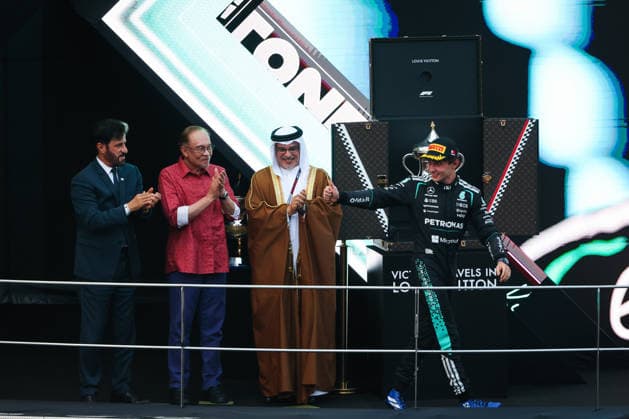 F1 - BAHRAIN GRAND PRIX IN MALAYSIA 2026 Salman bin Hamad bin Isa Al Khalifa, Crown Prime Minister of Bahrain, Anwar Ibrahim, Prime Minister of Malaysia BEN SULAYEM Mohammed (uae), President of the FIA, portrait KIMI ANTONELLI Andrea (ita), Mercedes AMG F1 Team W17, portrait during the 2026 Formula 1 Bahrain Grand Prix in Malaysia, 16th round of the 2026 Formula One World Championship, WM, Weltmeisterschaft from October 2 to 4, 2026 on the Sepang International Circuit, in Sepang, Malaysia - SepangMalaysia Copyright: xANTONINxVINCENTx