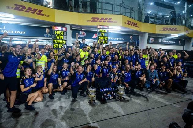 F1 - BAHRAIN GRAND PRIX IN MALAYSIA 2026 VERSTAPPEN Max (nld), Red Bull Racing Ford RB22, portrait Red Bull Racing celebration during the 2026 Formula 1 Bahrain Grand Prix in Malaysia, 16th round of the 2026 Formula One World Championship, WM, Weltmeisterschaft from October 2 to 4, 2026 on the Sepang International Circuit, in Sepang, Malaysia - SepangMalaysia  Copyright: xALBERTOxVIMERCATIx