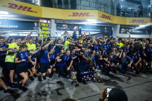 F1 - BAHRAIN GRAND PRIX IN MALAYSIA 2026 VERSTAPPEN Max (nld), Red Bull Racing Ford RB22, portrait Red Bull Racing celebration during the 2026 Formula 1 Bahrain Grand Prix in Malaysia, 16th round of the 2026 Formula One World Championship, WM, Weltmeisterschaft from October 2 to 4, 2026 on the Sepang International Circuit, in Sepang, Malaysia - SepangMalaysia  Copyright: xALBERTOxVIMERCATIx