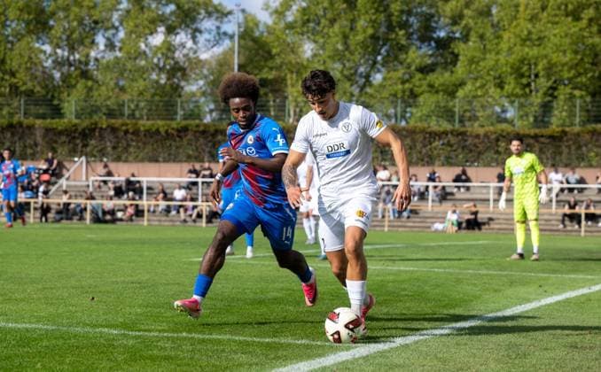 Soccer, Men s, 2026–2027 Season, COSY WASCH Berlin State Cup, Round 3, SV Tasmania vs. VSG Altglienicke, from left: Shean Mensah (SV Tasmania Berlin), Noah Kardam (VSG Altglienicke), October 4, 2026, Copyright: xMatthiasxKochx