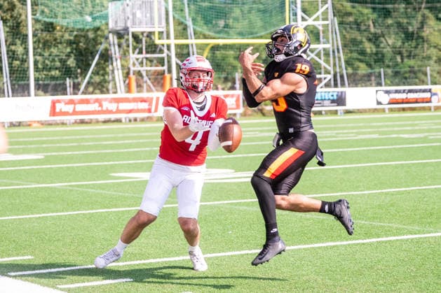 AMERICAN FOOTBALL - IFAF EC, AUT vs BEL SALZBURG,AUSTRIA,04.OCT.26 - AMERICAN FOOTBALL - IFAF European Championship, EM, Europameisterschaft Austria vs Belgium. Image shows Stefan Dirnberger (AUT) and Jamal Soufi (BEL).  GEPAxpictures xJulioxArellano