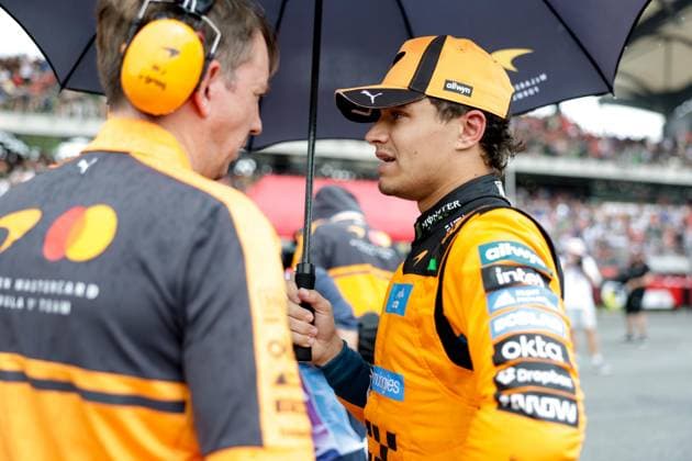 NORRIS Lando gbr, McLaren F1 Team MCL40, portrait from the 2026 Bahrain F1 Grand Prix in Malaysia, 16th round of the 2026 Formula 1 season in Malaysia, KIMI ANTONELLI Andrea ita, Mercedes AMG F1 Team W16, portrait from the 2026 Bahrain F1 Grand Prix in Malaysia, held during the 2026 Formula 1 Bahrain Grand Prix in Malaysia—the 16th round of the 2026 Formula One World Championship—from October 2 to 4, 2026 at the Sepang International Circuit in Sepang, Malaysia. Photo by Jiri Krenek, Active Pictures Malaysia