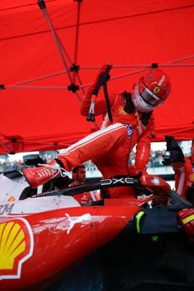 LECLERC Charles mco, Scuderia Ferrari SF 26, portrait from the 2026 Bahrain F1 Grand Prix in Malaysia, 16th round of the 2026 Formula 1 season in Malaysia KIMI ANTONELLI Andrea ita, Mercedes AMG F1 Team W16, portrait from the 2026 Bahrain F1 Grand Prix in Malaysia during the 2026 Formula 1 Bahrain Grand Prix in Malaysia, the 16th round of the 2026 Formula One World Championship from October 2 to 4, 2026 at the Sepang International Circuit in Sepang, Malaysia. Photo by Jiri Krenek, Active Pictures Malaysia