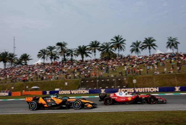 01 NORRIS Lando gbr, McLaren F1 Team MCL40, action 16 LECLERC Charles mco, Scuderia Ferrari SF 26, action F1 GP 16 Bahrain 2026 in Malaysia KIMI ANTONELLI Andrea ita, Mercedes AMG F1 Team W16, portrait F1 GP 16 Bahrain 2026 in Malaysia Race, during the 2026 Formula 1 Bahrain Grand Prix in Malaysia, the 16th round of the 2026 Formula One World Championship from October 2 to 4, 2026 at the Sepang International Circuit in Sepang, Malaysia. Photo by Jiri Krenek, Active Pictures Malaysia