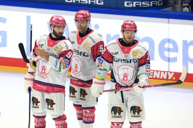 October 4, 2026, GER, DEU, Germany, Ice Hockey, Eisbären Roster, Ty Ronning, Eisbären Berlin 9, Mitch Reinke, Eisbären Berlin 5, Eric Mik, Eisbären Berlin 12, nordphoto GmbH, Engler Berlin, Uber Arena Berlin, Germany Copyright: xNordphotox xEnglerx
