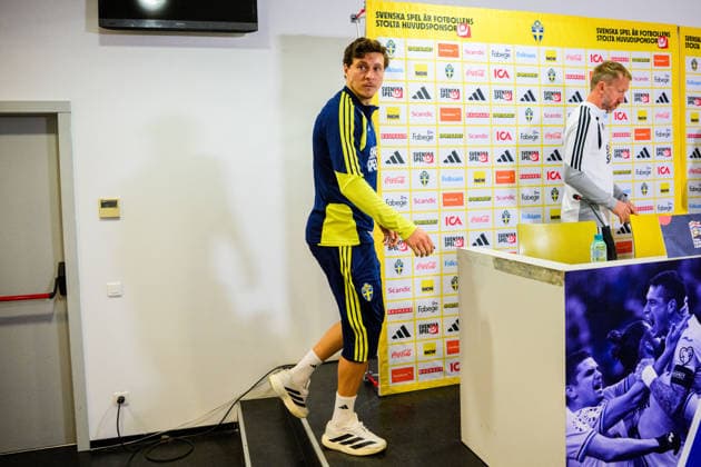 October 4, 2026: Victor Lindelöf of the Swedish men s national soccer team at a press conference on October 4, 2026 in Bucharest. Photo by Ludvig Thunman, BILDBYRAN. Code: LT LT0827. soccer, football, fotball, Nations League, UEFA Nations League, press conference, Sweden, Sweden A, bbeng, soccer, football, fotball, Nations League, UEFA Nations League, press conference press conference Sweden Sweden Sweden A BBENG Copyright: LUDVIGxTHUNMAN BB261004LT066